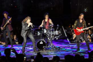 Maná Sells Out First Forum Shows, Adds Two New Dates: Exclusive