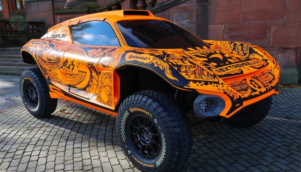 McLaren’s All-Electric Odyssey 21 Extreme E Buggy Explores the Future of Racing