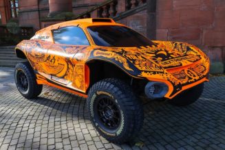 McLaren’s All-Electric Odyssey 21 Extreme E Buggy Explores the Future of Racing