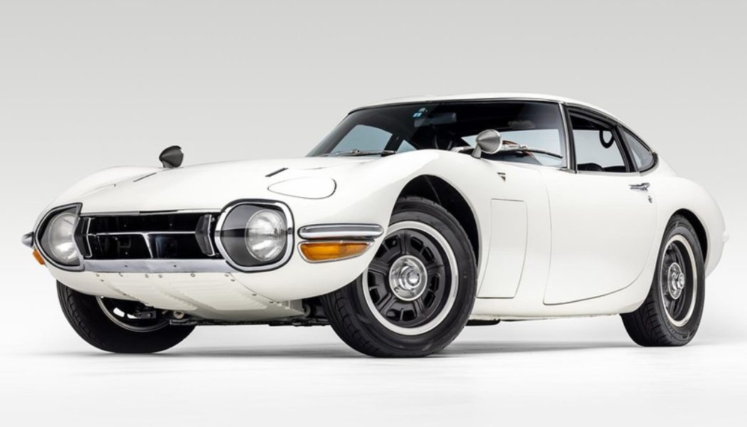 Rare 1968 Toyota 2000GT Sells for $850,000 USD
