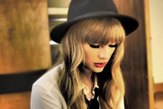 Taylor Swift Sets New Mark for Women on Streaming Songs Chart With ‘All Too Well (Taylor’s Version)’