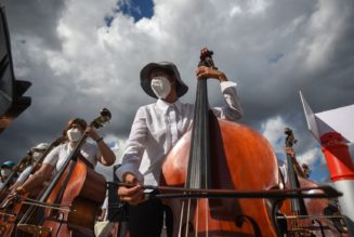Venezuelan Musicians Pursue World’s Largest Orchestra Record
