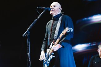 Billy Corgan Mourns Father’s Passing, Plays Holiday Show With Family as Tribute