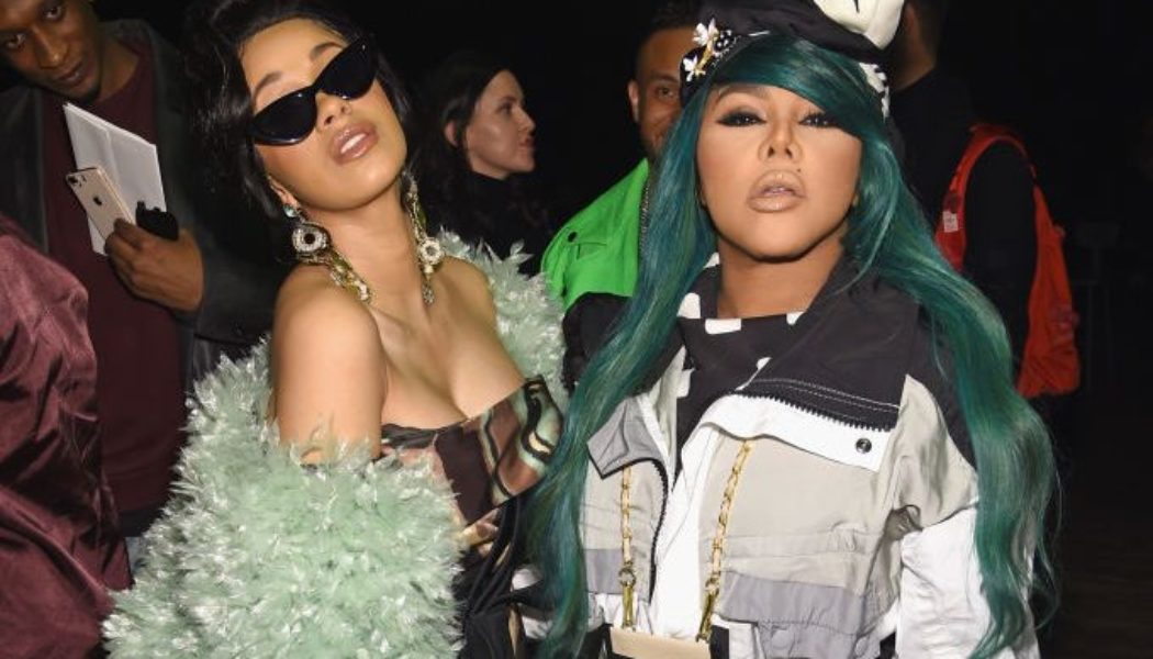 Cardi B Defends Lil Kim & Givers Her Flowers, Calls Her A “Real F***** Legend”