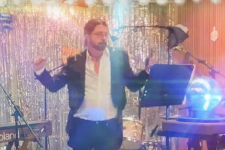 Dave Grohl Goes Full Lounge Singer with Cover of Barry Manilow’s “Copacabana”