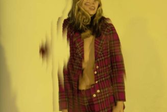 Elohim Drops Candid “Journey to the Center of Myself, Vol. 3” EP: Listen