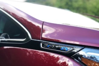 GM won’t make new Bolt EVs until at least late January 2022