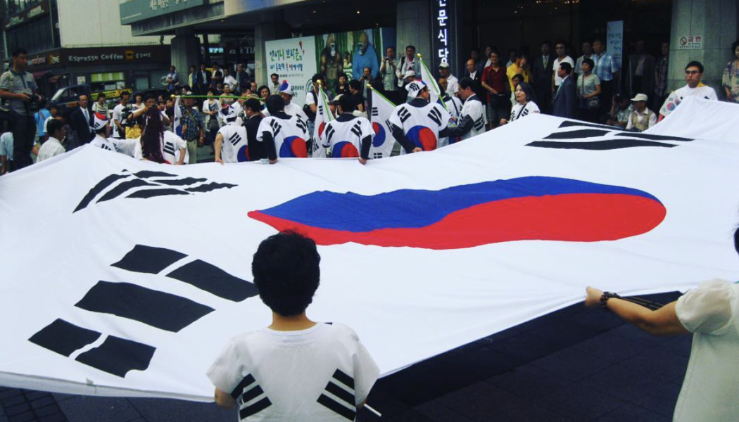 Going meta: digital cities, attacks on female creators, and more