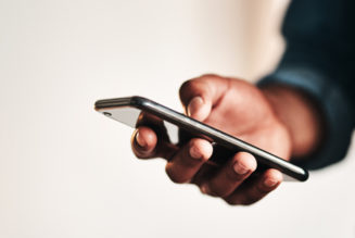 How Finance Companies Can Reduce EMI Default Risk on Smartphone Financing