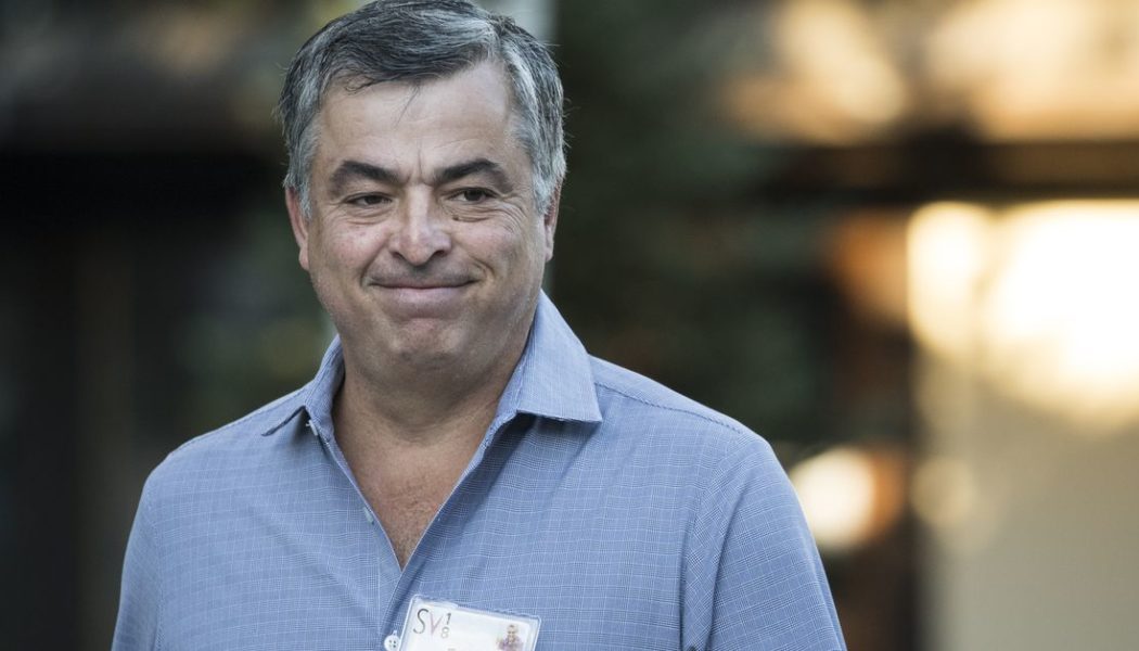 It seems even Apple’s Eddy Cue can’t find an Xbox without Twitter