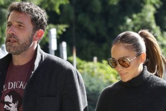 Jennifer Aniston and J.Lo Both Wore the Denim Trend I’m Replacing Skinnies With