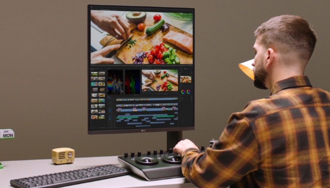 LG’s DualUp 16:18 Monitor Rethinks the Optimal Aspect Ratio for Productivity