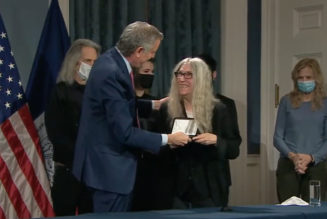 Patti Smith Honored With Key to New York City