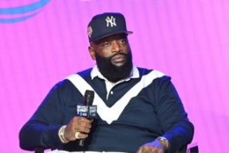 Rick Ross Hits Deuces Midway Through 85 South Comedy Show #LeaveLikeRossChallenge