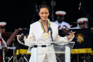 Rihanna Had Them Thangs Thangin’ In “Cozy Grinch” Savage X Fenty Fit, Twitter On Tongue Wag Mode