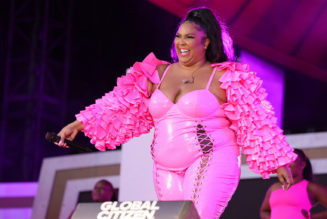 See Lizzo Transform Into a Very Festive ‘Mrs. Grinch’ for Christmas