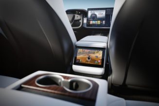 Tesla Vehicles Investigated Over Claims That Owners Can Play Video Games While Driving
