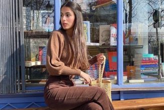 The “Dated” Trend French Women Still Love to Wear