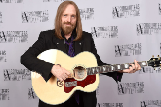 Tom Petty Receives Posthumous Ph.D. for Music at University of Florida