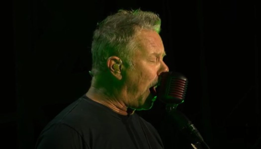 Watch Pro-Shot Video Of METALLICA Performing ‘Don’t Tread On Me’ At WELCOME TO ROCKVILLE