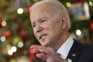 White House says it will set up a website to distribute 500 million free COVID tests