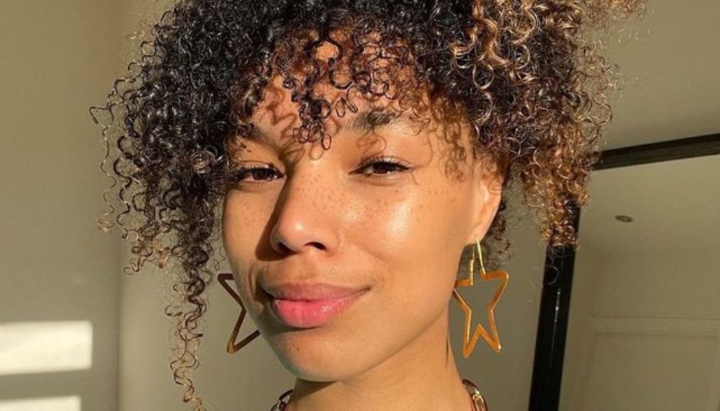 5 Products We Should All Be Using This Winter, According to Skin Experts