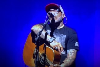 AARON LEWIS Praises TRUMP Loyalists CAWTHORN And GREENE, Blasts FAUCI At Shreveport Concert