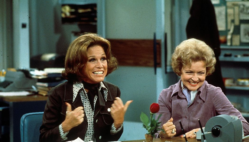 Betty White, Carol Burnett & More TV Icons Who Won Grammys