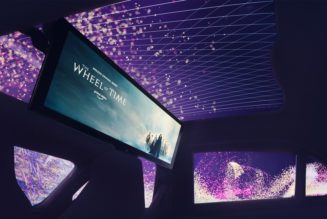 BMW Reveals In-Car Theater With 31-Inch 8K Screen