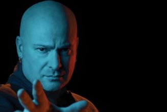 DISTURBED’s DAVID DRAIMAN: ‘Jews Are Being Attacked On Streets Of Major U.S. Cities On A Regular Basis Right Now’