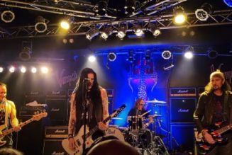 ERIC SINGER Joins Ex-KISS Bandmate BRUCE KULICK For Set Of Group’s ’80s/’90s Songs In Las Vegas (Video)