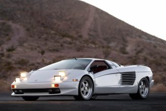 Giorgio Moroder’s Personal 1988 Cizeta-Moroder V16T Prototype Is Heading to Auction