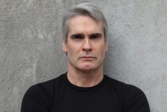 HENRY ROLLINS Cancels European Spoken-Word Tour ‘Due To Surge In COVID-19 And The Challenges It Presents’