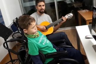 Innovative Digital Instrument Lets Disabled Musicians Make Music With Their Eyes