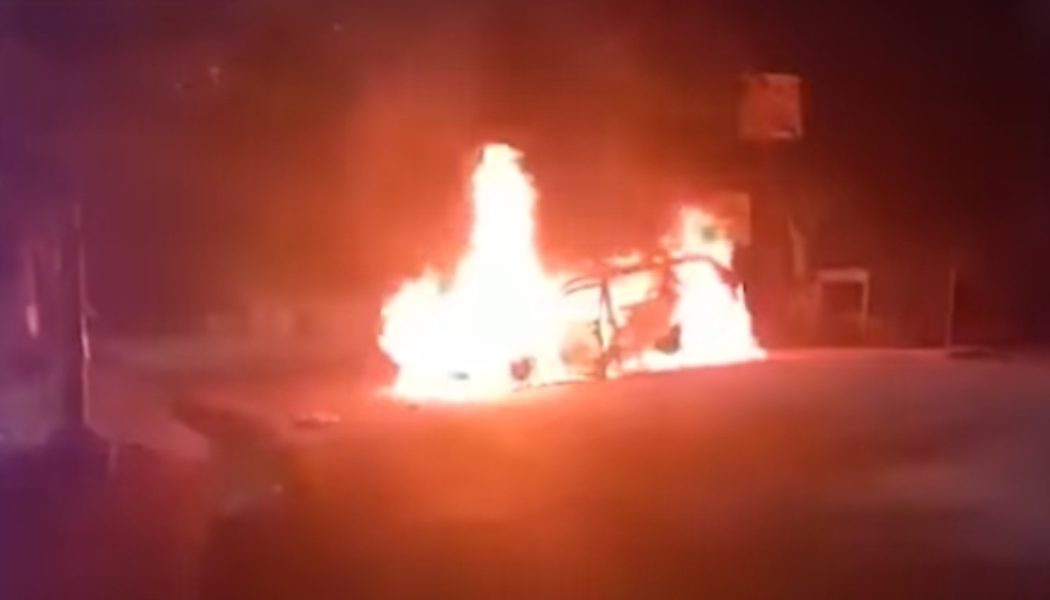 IPOB Sit-At-Home: Hoodlums Set Ablaze Vehicle In Anambra (Video)