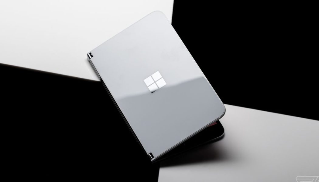 It’s 2022, and the Surface Duo is finally getting Android 11