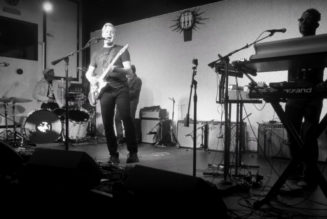 Jack White Premieres New Live Video for “Taking Me Back”: Watch