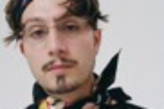 Meat Loaf’s ‘Bat Out of Hell’ Flies to No. 1 In Australia