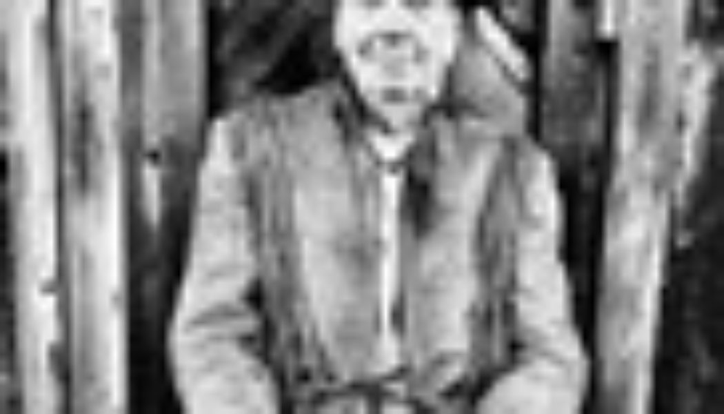 Neil Young Wants His Music Off Spotify Over Joe Rogan Vaccine Misinformation