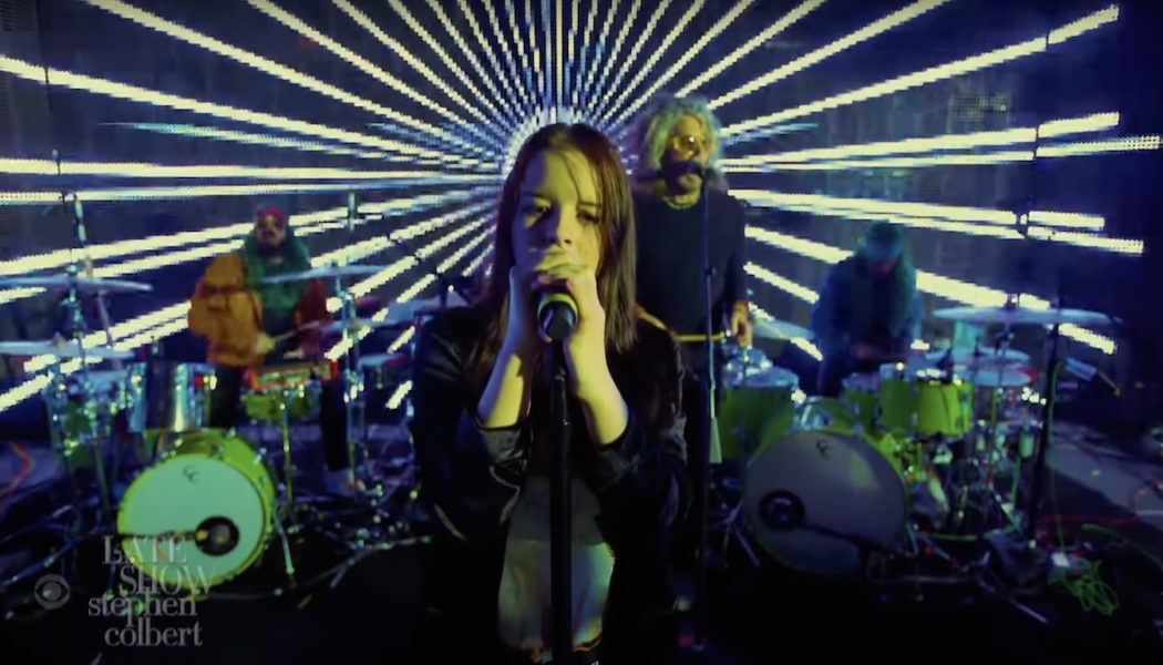 Nell Smith and The Flaming Lips Cover Nick Cave’s “Red Right Hand” on Colbert: Watch