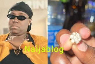 Nigerian Singer, Teni is Sad as she Lost 1 ear of her 2 million naira earring