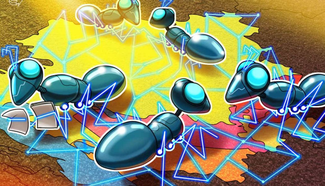 Pakistan’s president calls for more training in blockchain technology