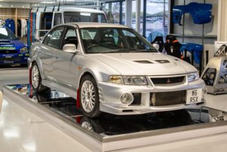 PistonHeads Lists Rare Mitsubishi Lancer Evo VI RSX