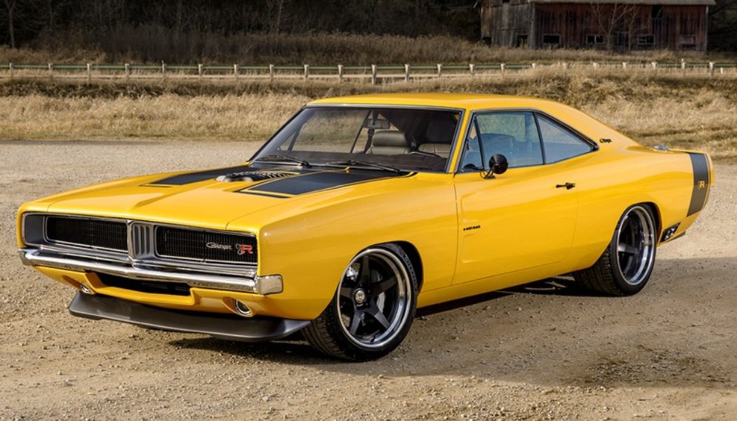 Ringbrothers’ Bright Yellow ’69 Dodge Charger Packs a 707 HP Hellcat V8