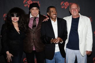 Steven Van Zandt Picks His 5 Favorite Ronnie Spector Songs: Exclusive