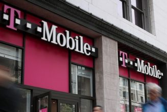 T-Mobile To Begin Firing Unvaccinated Corporate Staff in April 2022