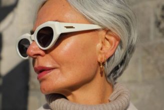 Trust Me—These 15 Foundations Give the Most Youthful-Looking Glow