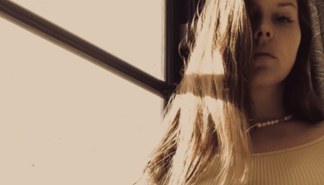 U.S. Army Tweets Lana Del Rey Quote & Her Fans Have Thoughts