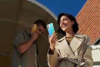 Vivo launches ‘color-changing’ V23 Pro with dual-camera notch