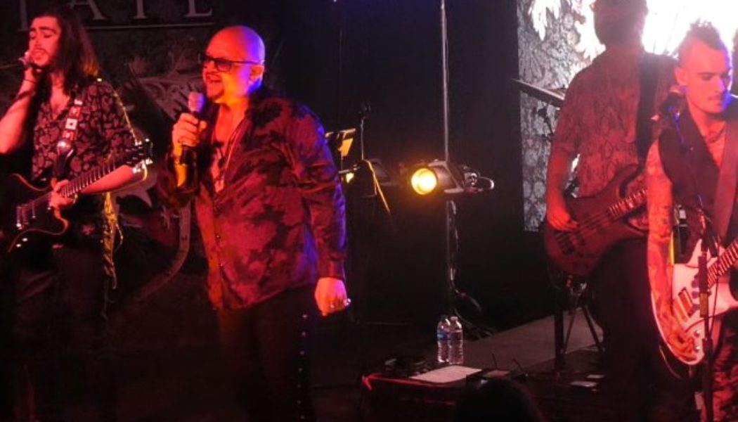 Watch GEOFF TATE Perform QUEENSRŸCHE’s ‘Empire’ And ‘Rage For Order’ Albums In State College, Pennsylvania